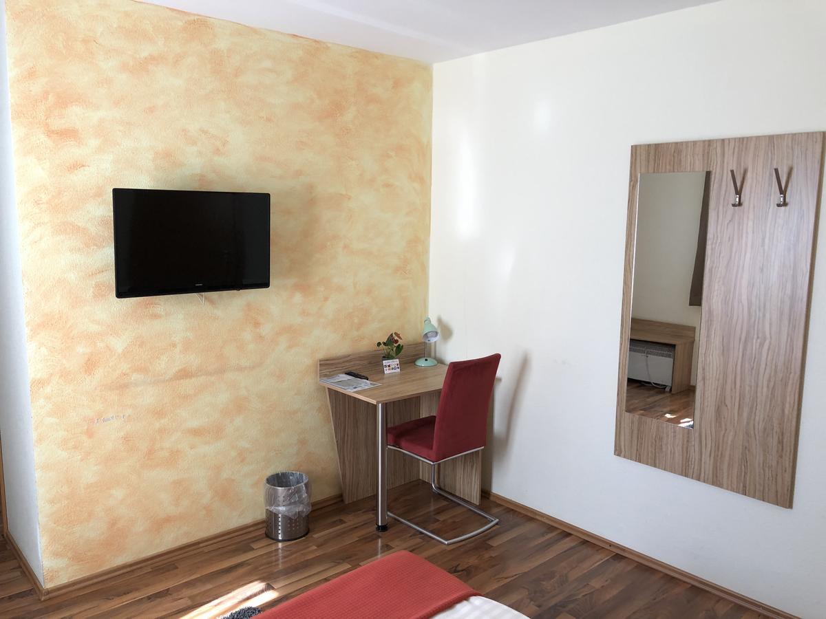 Hotel Poseidon Ludwigsburg Esterno foto